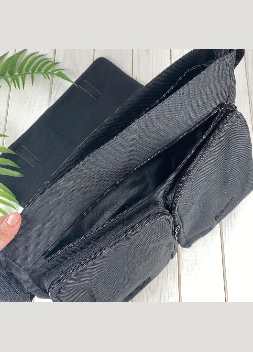 Чоловіча (жіноча) сумка через плече для спортзалу дорожня універсальна Метелики #001 Чорний No Brand (322119124)