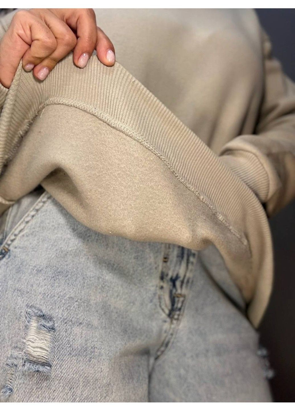 Темно-бежевый свитшот женский 24-14 базовый простой удлиненный оверсайз PEPPER MINT однотонный (304062628)