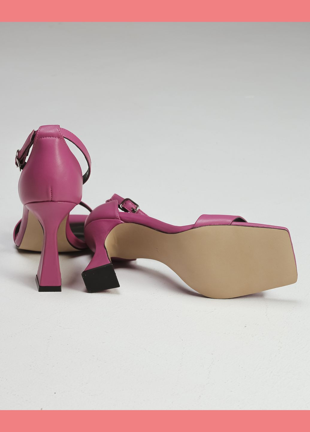 Фуксия босоножки на каблуке фуксия кожа Lottini с ремешком