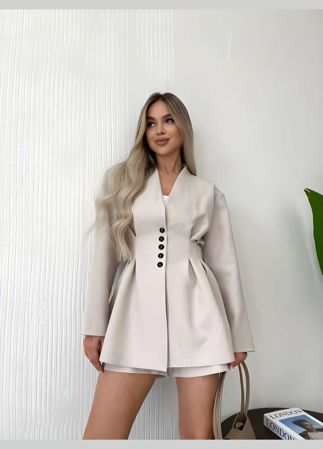 Костюм піджак з підплічниками + шорти, жіночий костюм з шортами, піджак на гудзиках, 1662 No Brand (331283784)