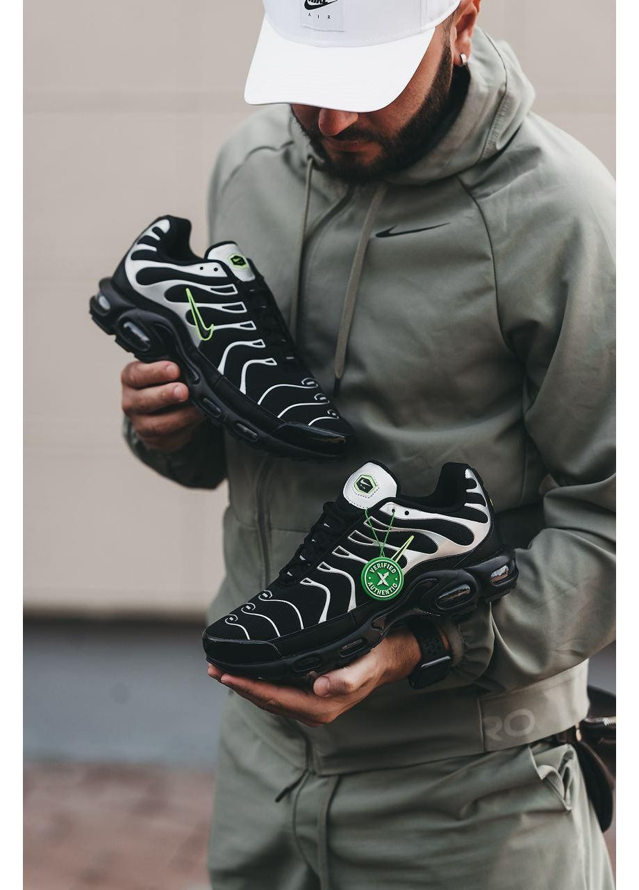 Серые демисезонные кроссовки мужские nike air max tn plus black green найк аир макс тн плюс No Brand