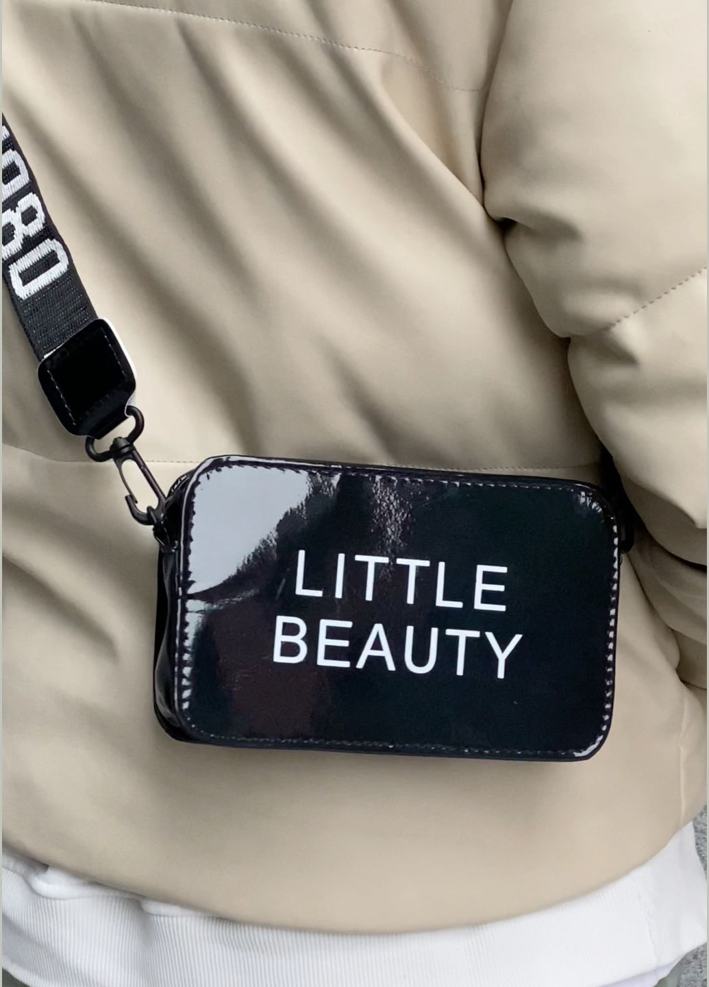 Женская детская голографическая сумка кросс-боди через плечо LITTLE BEAUTY черная No Brand (285794903)