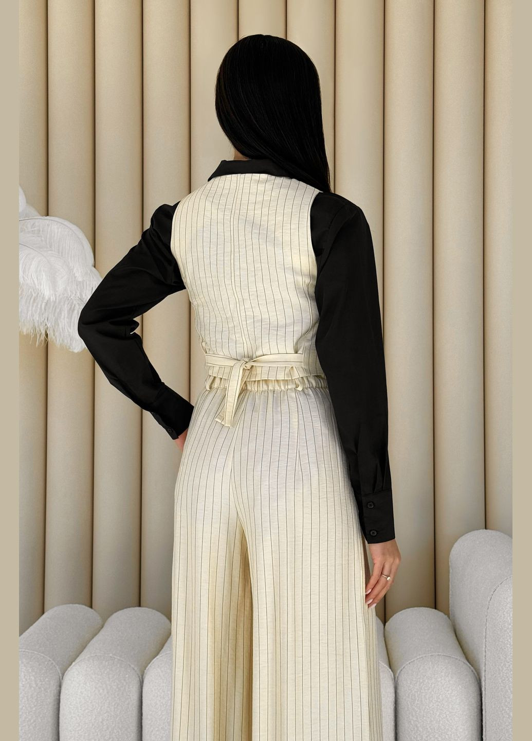 Стильный брючный костюм бежевого цвета Jadone Fashion (283490172)