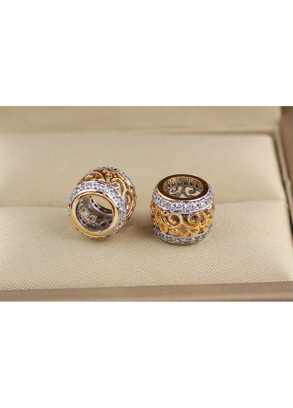 Кулон шарм ажурный узор с родием и фианитами по бокам 8 мм золотистый love-shopping Xuping Jewelry (355799459)