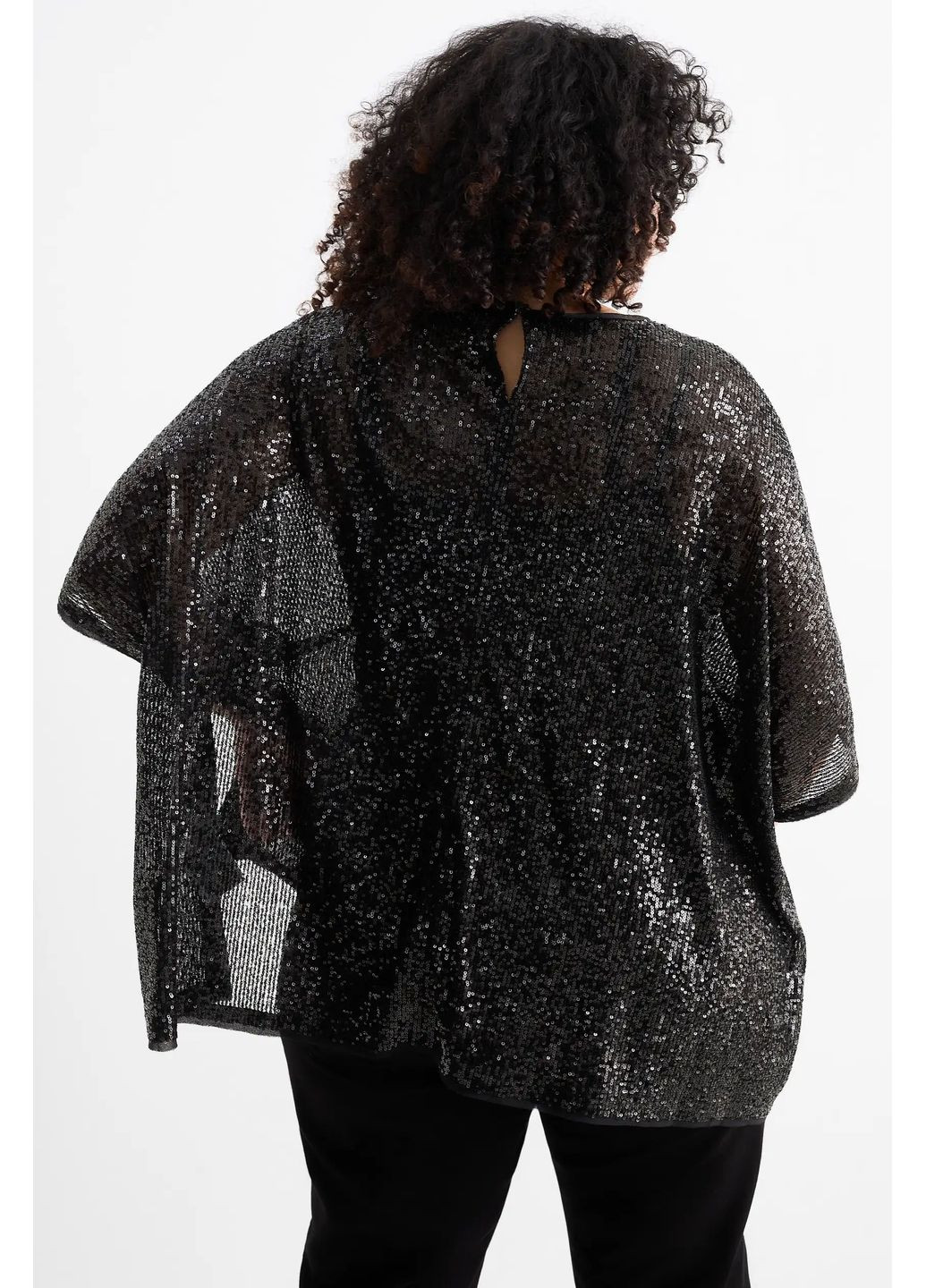 Чорна блуза оверсайз в паєтки C&A
