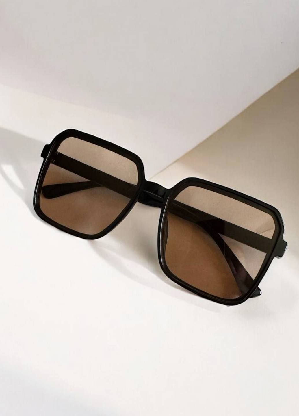 Сонцезахисні окуляри Adele (329408366)