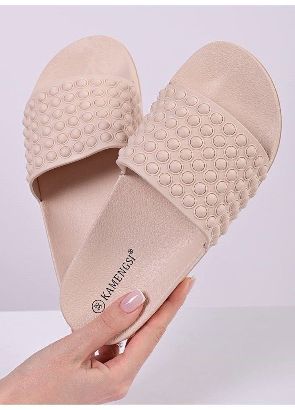 Бежевые шлепанцы женские бежевые Kamengsi