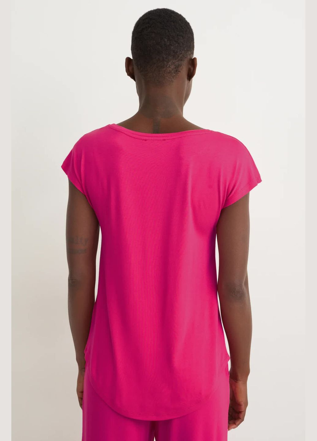 Розовая летняя футболка из вискозы C&A