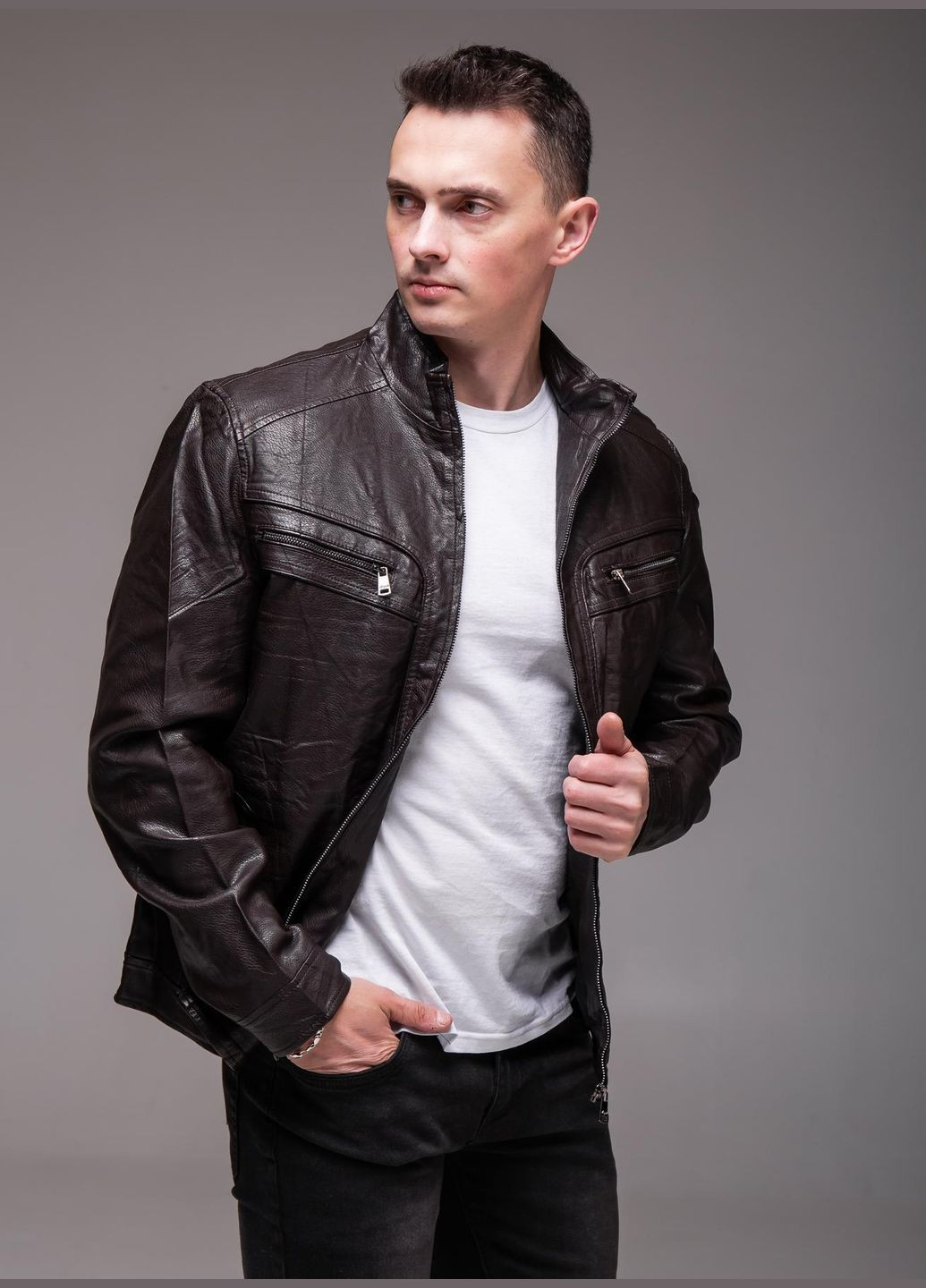 Темно-коричнева демісезонна шкіряна куртка прямий пояс осінь/весна No Brand