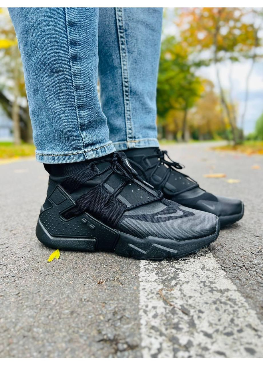 КРОССОВКИ ЖЕНСКИЕ NIKE HUARACHI GRIPP ZIP TREPLE BLACK НАЙК ХУАРАЧИ No Brand чёрные демисезоны (368647139)