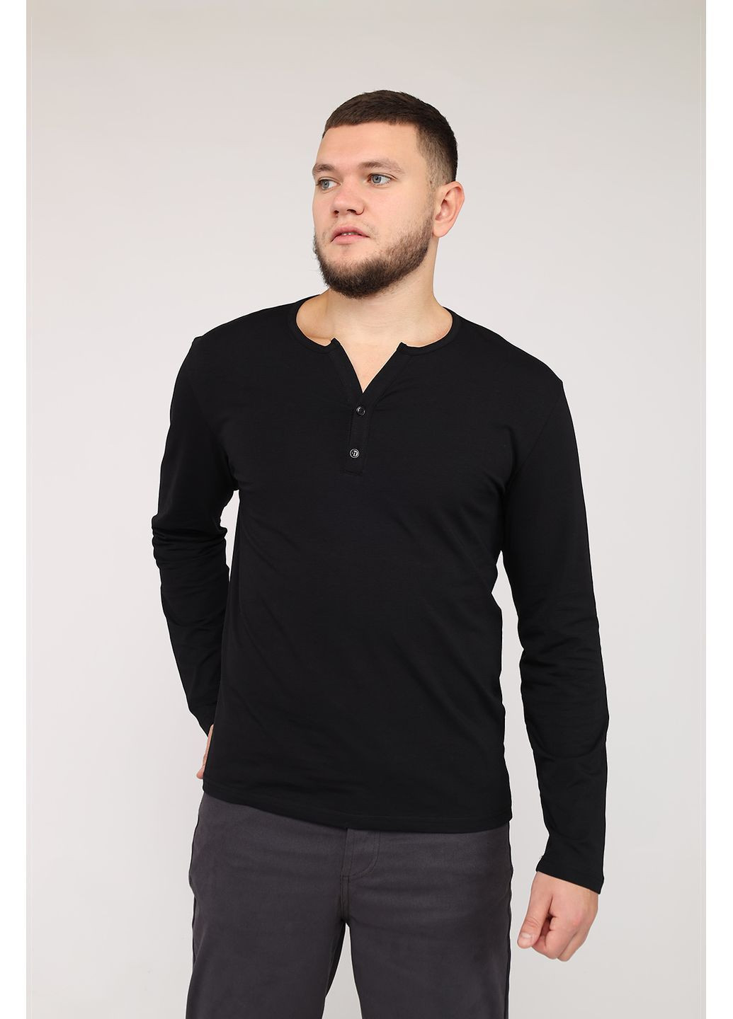 Черный демисезонный лонгслив Yuki