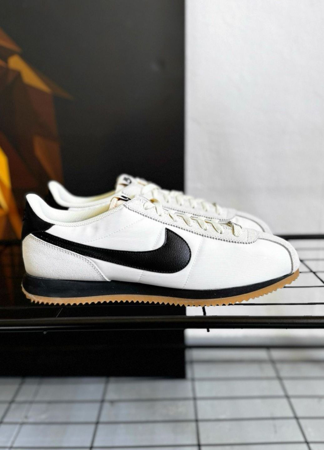 Белые всесезонные кроссовки Nike Cortez Txt