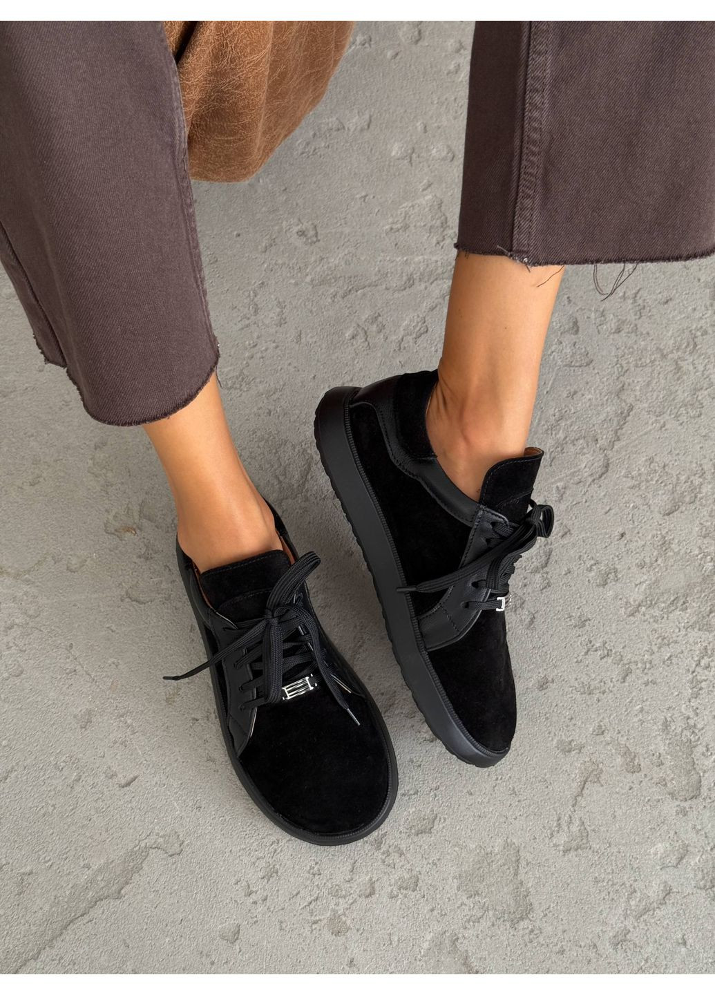 Чорні анатомічні замшеві кеди Helen