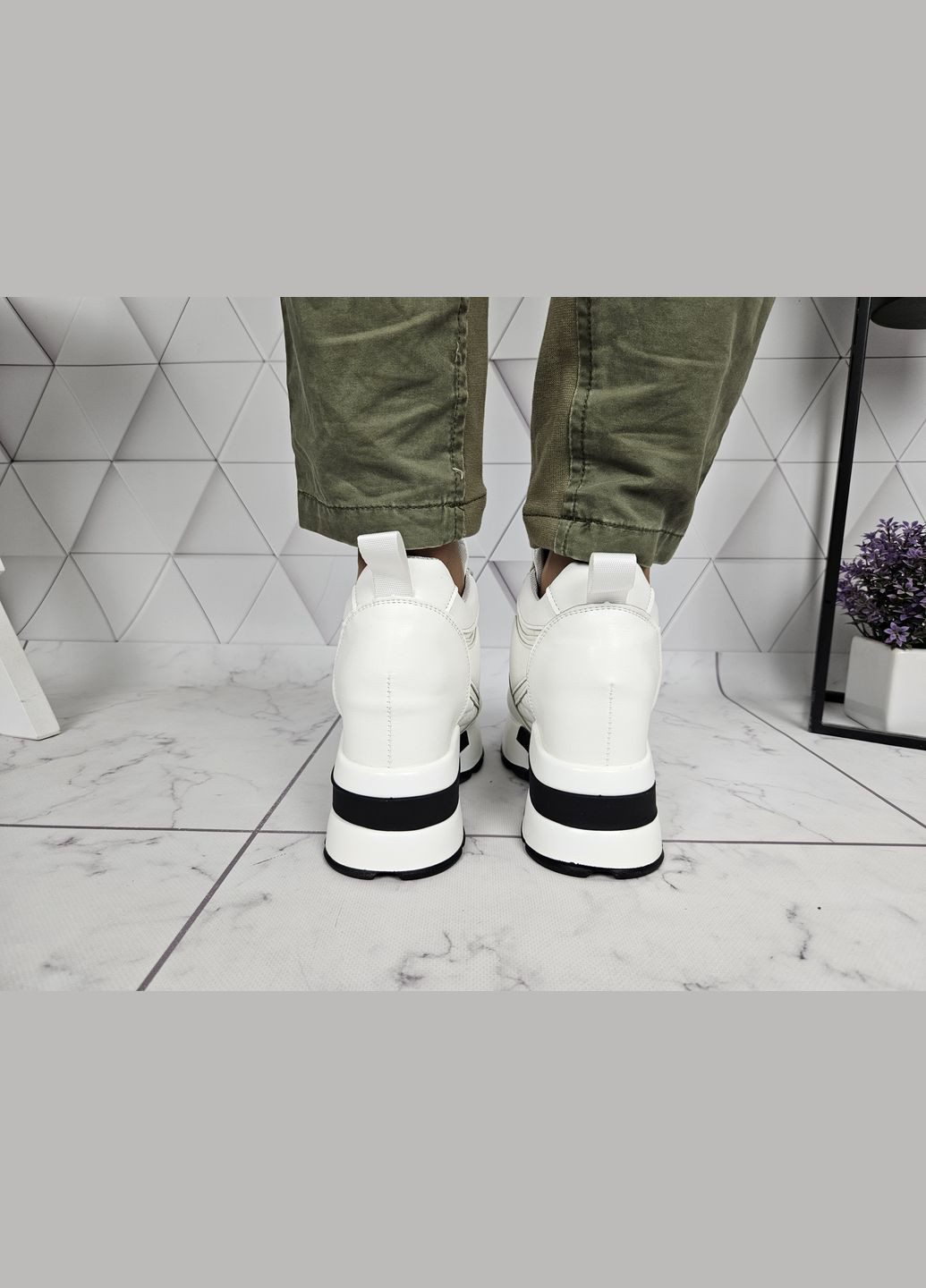 Снікерси демісезон на танкетці з платформою білі No Brand білі (322650773)