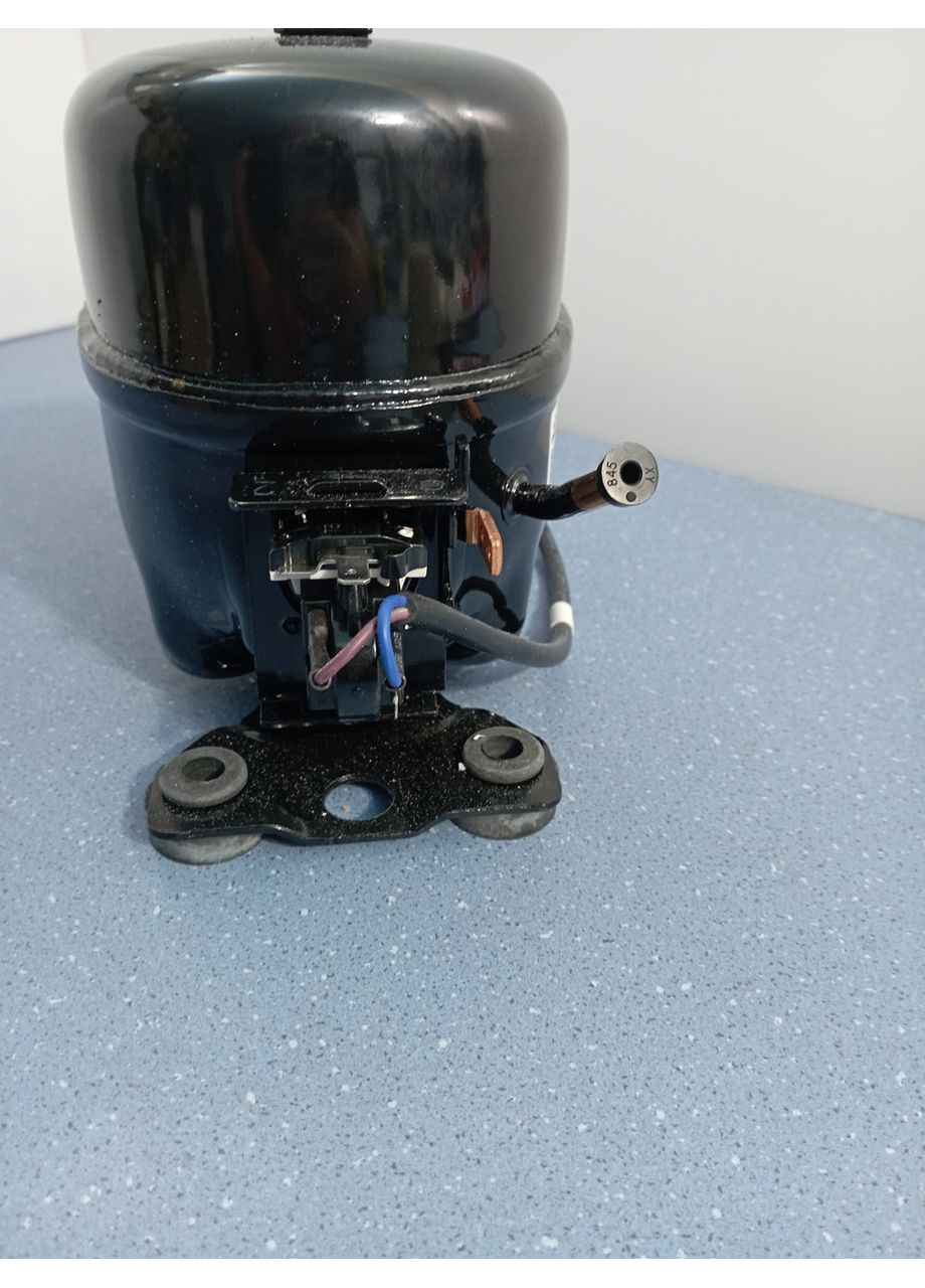 Компрессор для холодильника D53CY1 R600a No Brand (365267283)