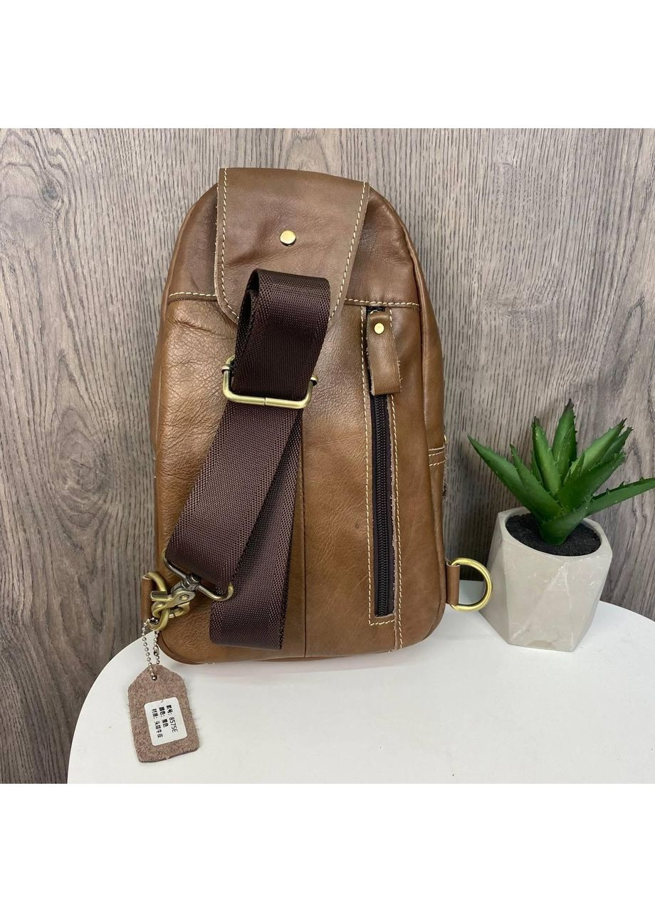 Чоловіча бананка на груди з натуральної шкіри коричнева ProDobro (363221984)