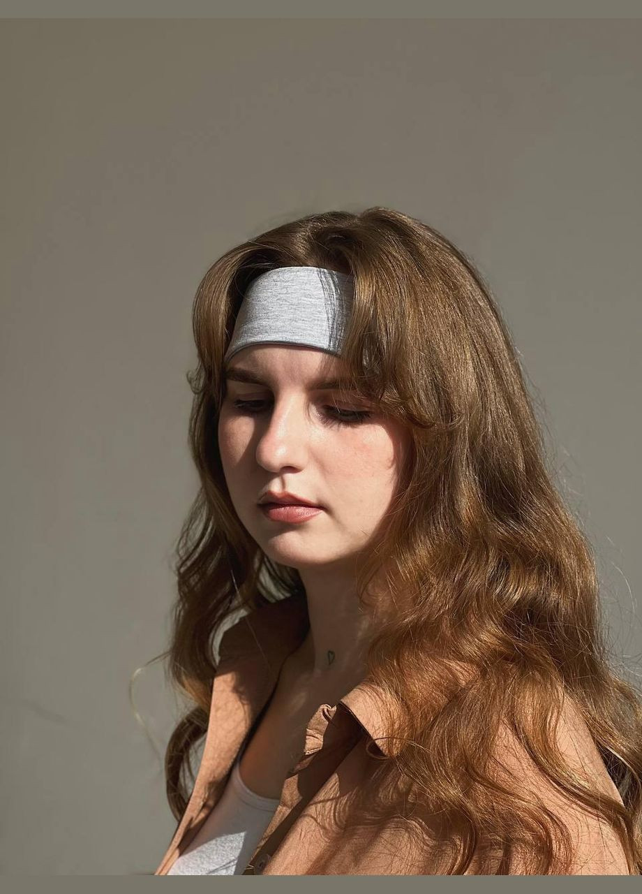 Жіноча пов'язка на голову рівна світло-сірого кольору D.Hats (285710710)
