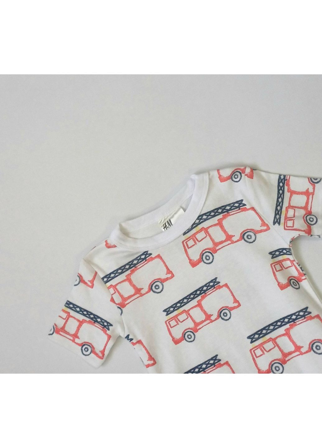 Белая демисезонная футболка пижамная H&M