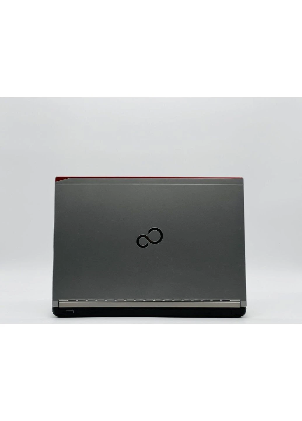 Ноутбук LifeBook E744 / 14" (1600x900) TN / Intel Core i5-4310M (2 (4) ядра по 2.7 - 3.4 GHz) / 8 GB DDR3 / 240 GB SSD Fujitsu (398138614)