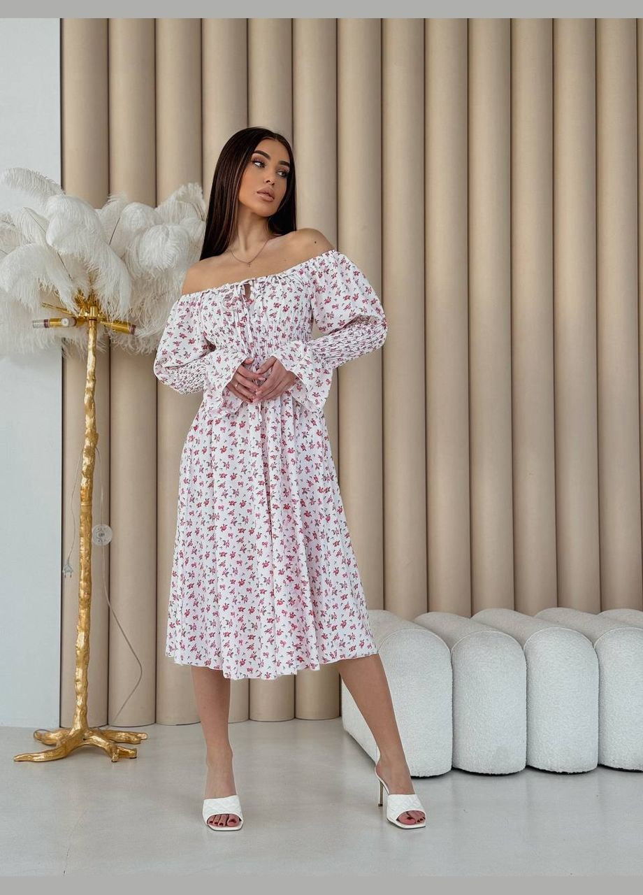 Белое повседневный женское платье FINO Mode с цветочным принтом