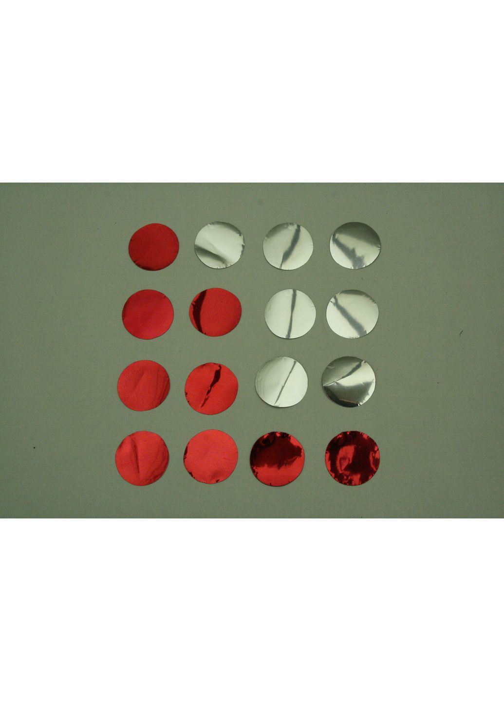 Кружочки серебристо-красные фольгированные No Brand (368969877)