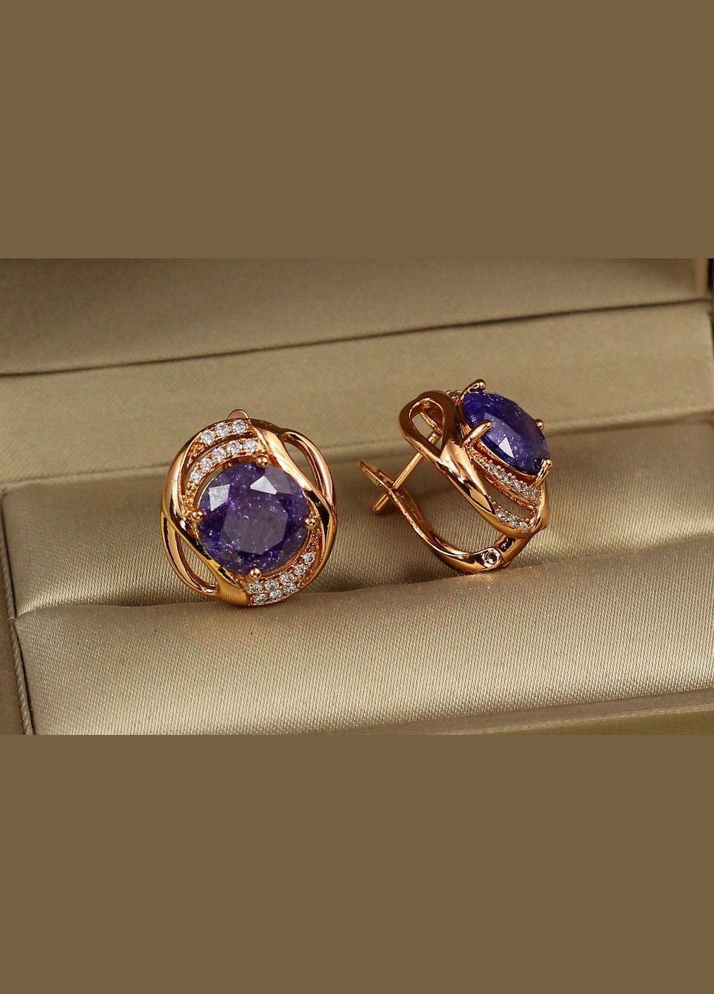 Сережки кутюр"є із фіолетовими каменями 1,8 см золотисті Xuping Jewelry (316433736)