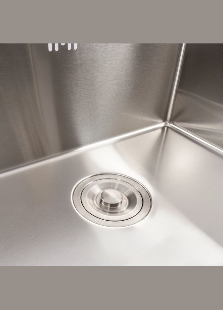 Кухонный комплект: Мойка Handmade (58x43 см) монтаж под столешницу + Смеситель XK08A Valeso (353747183)