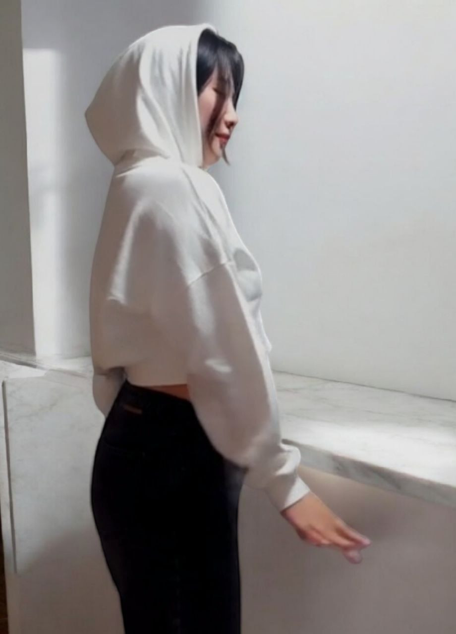 Белый женский батник укороченной модельки Style (370742543)