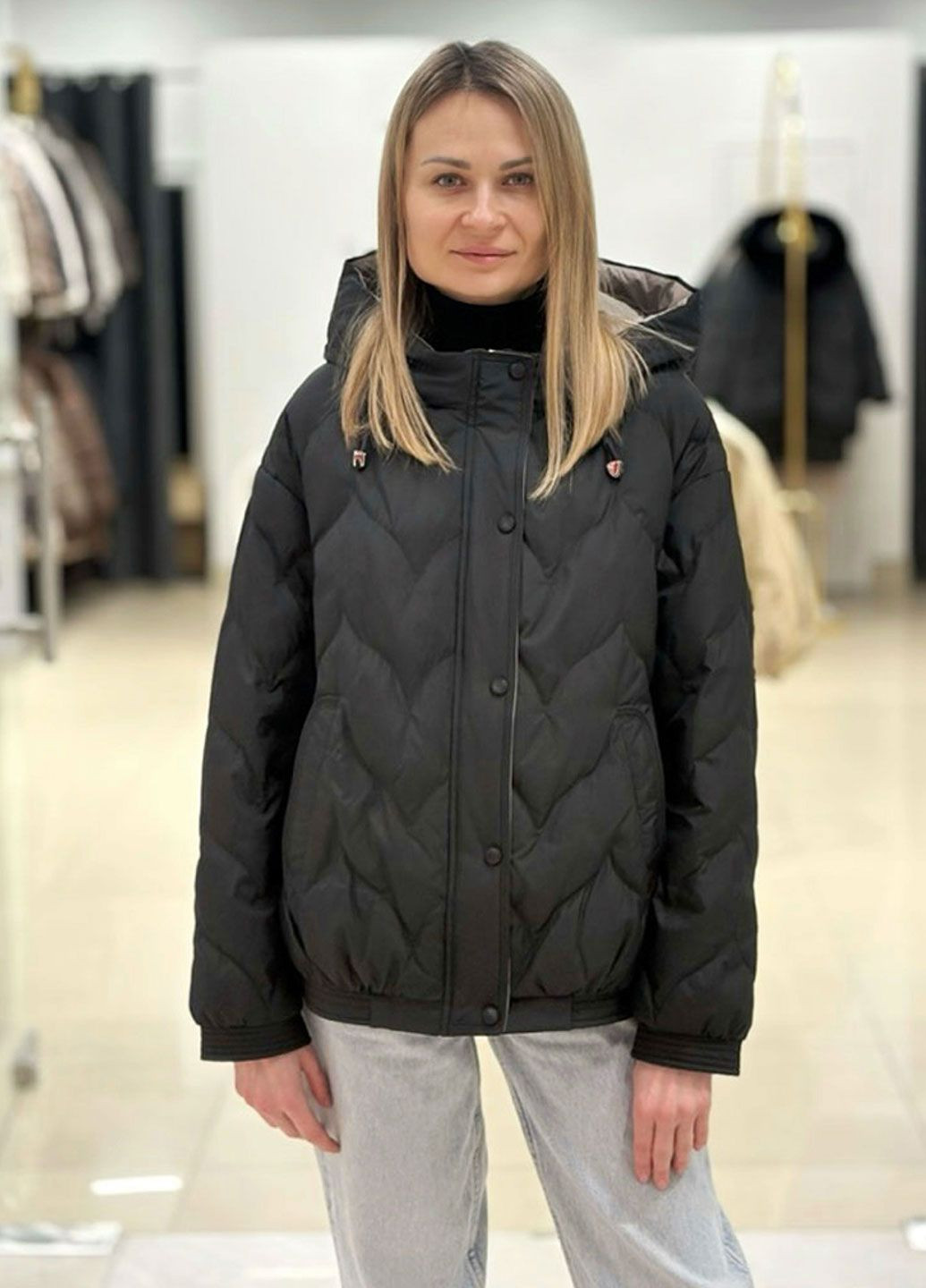 Чорна демісезонна жіноча куртка black CHANEVIA