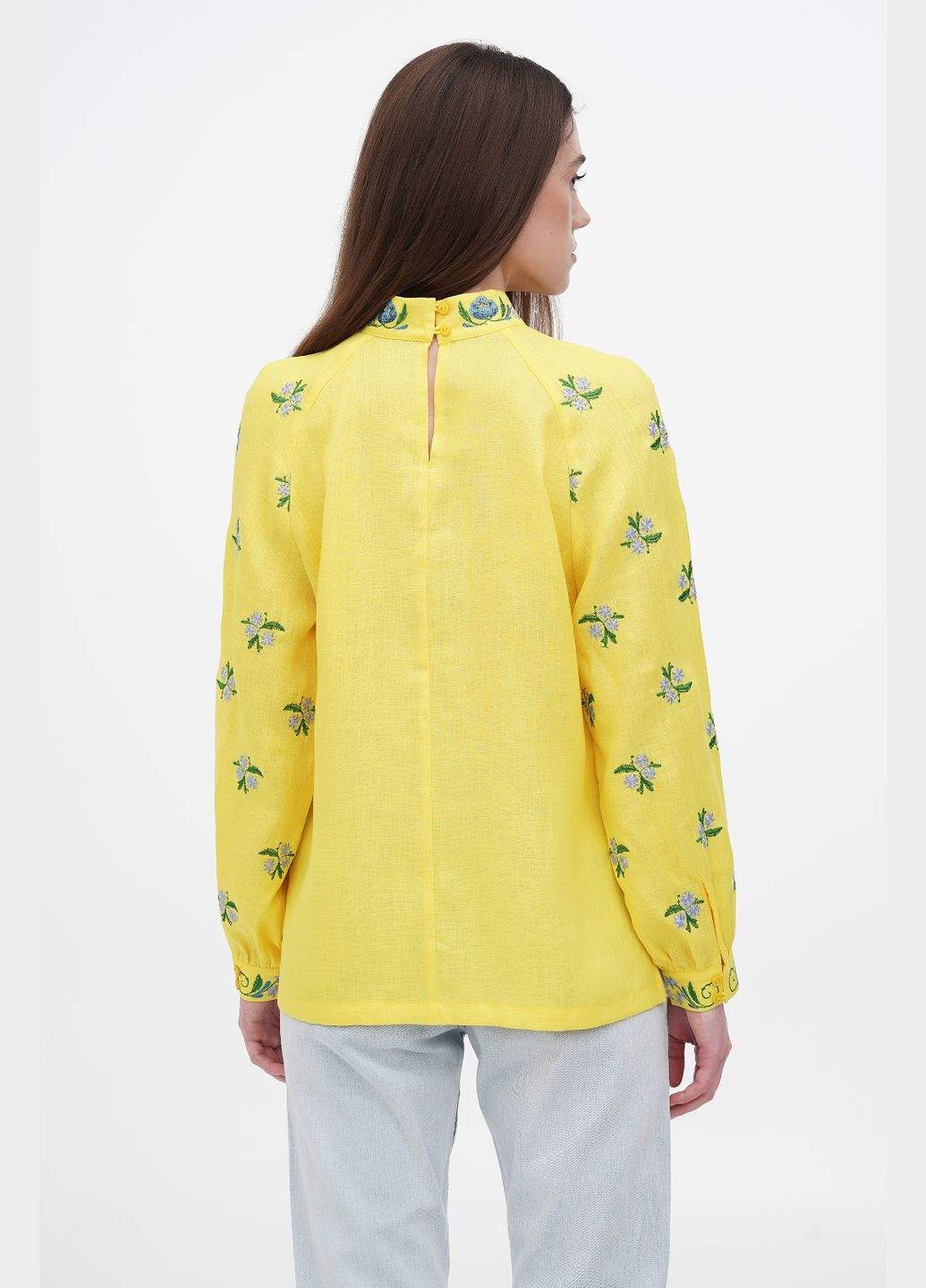 Жовта лляна жіноча вишиванка з квітковою вишивкою, високою горловиною та манжетами тернавка., р., код 9262/48/78 ГАЛЕРЕЯ ЛЬОНУ