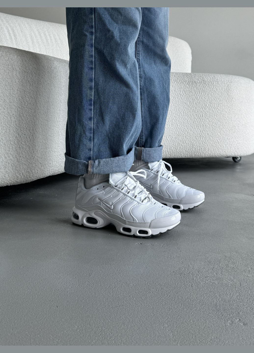 Білі Осінні кросівки чоловічі і жіночі nike air max tn plus white | найк аір макс тн плюс білі No Brand