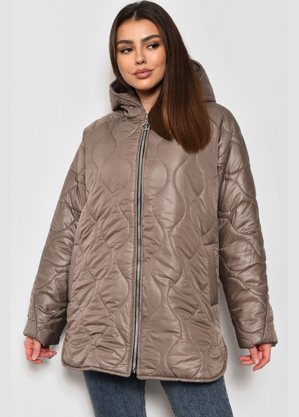 Бежевая демисезонная куртка женская полубатальная демисезонная бежевого цвета Let's Shop