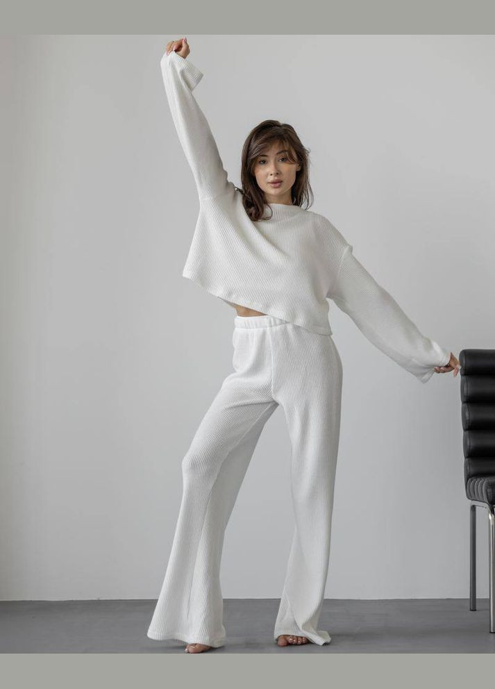 Жіночий трикотажний в'язаний костюм білий р.L 449127 New Trend (282926585)