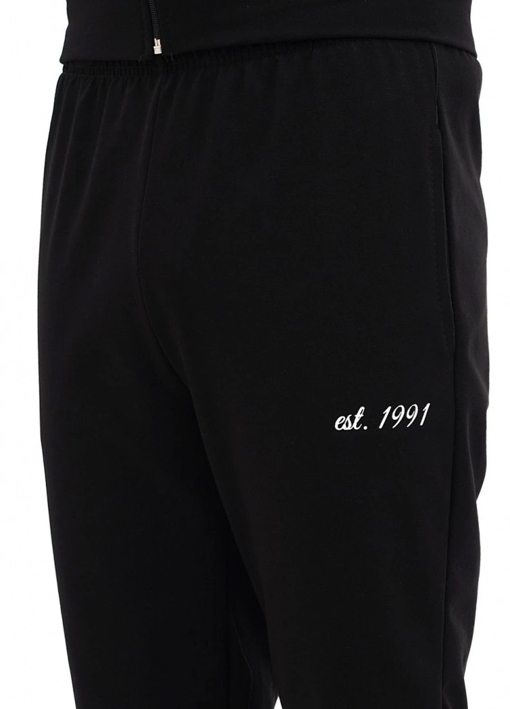 Чорний костюм (663955) est.1991