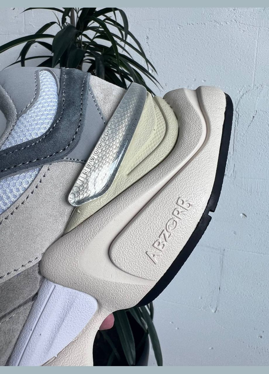 Сірі кросівки No Brand