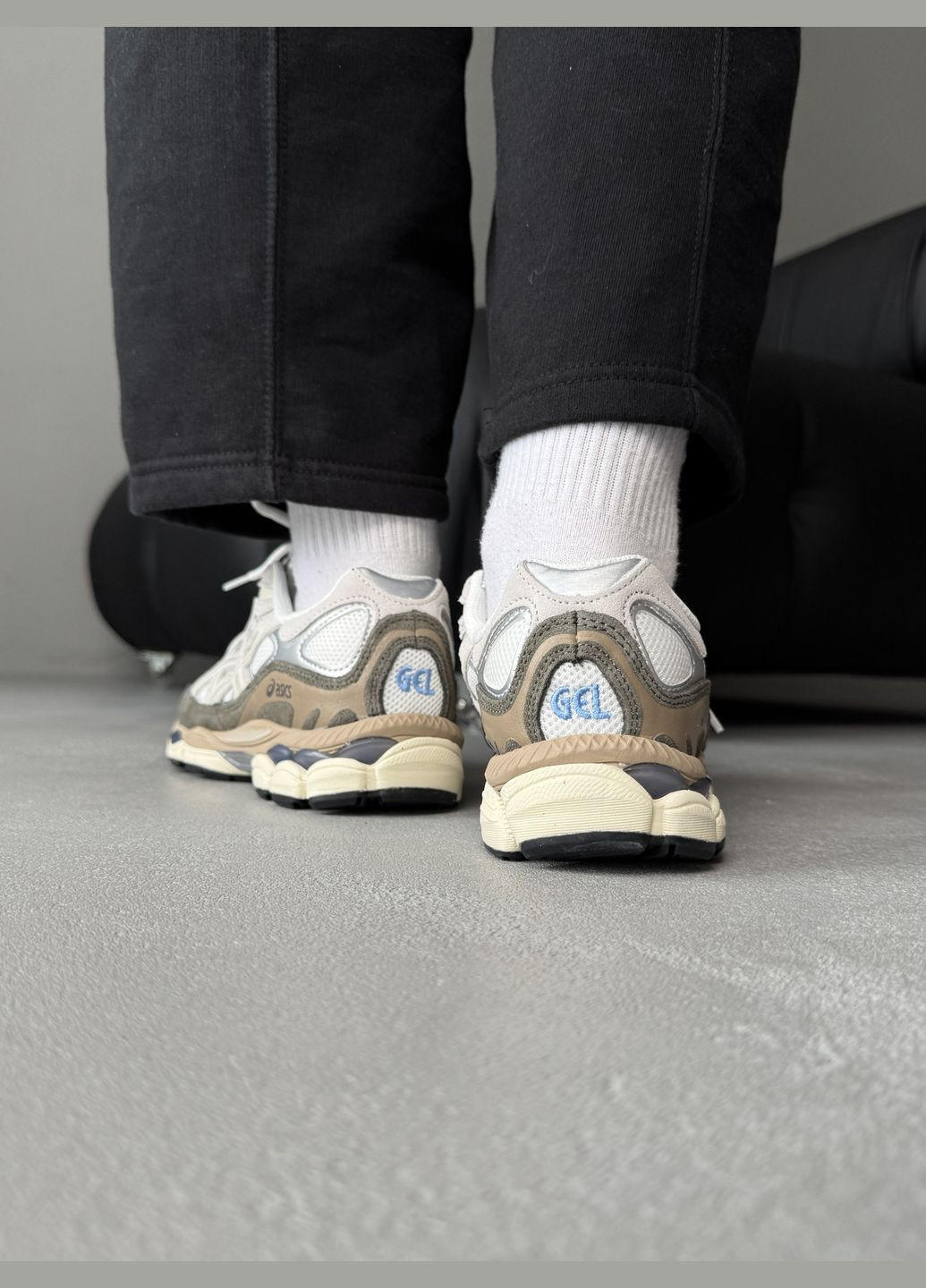 Білі Осінні кросівки чоловічі і жіночі asics gel-nyc white grey brown | асікс гель-нюк білі сірі коричневі No Brand