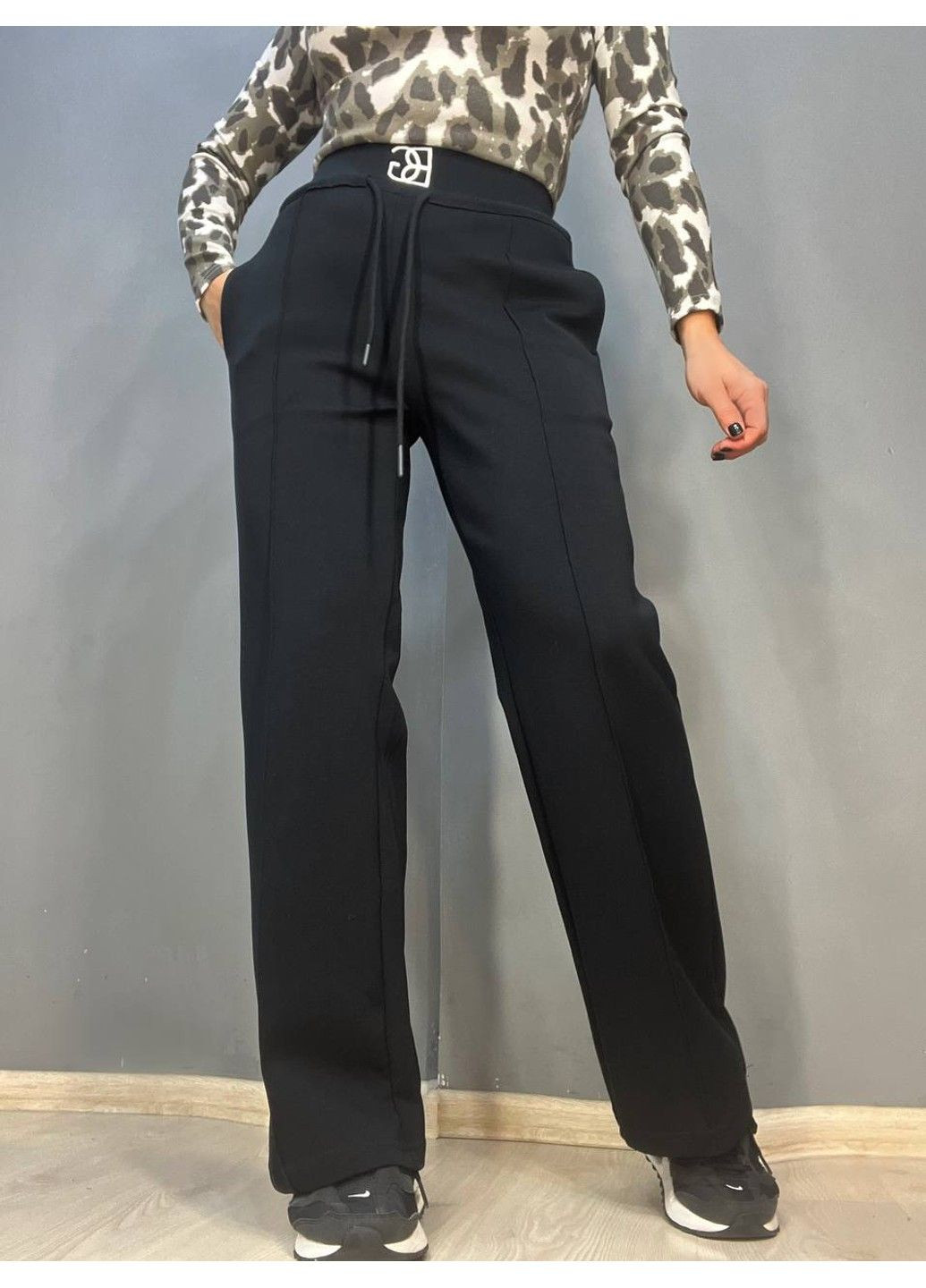 Брюки жіночі A-N 2746 талія на резинці шнурок шов попереду рівні від стегна чорні No Brand (315450129)