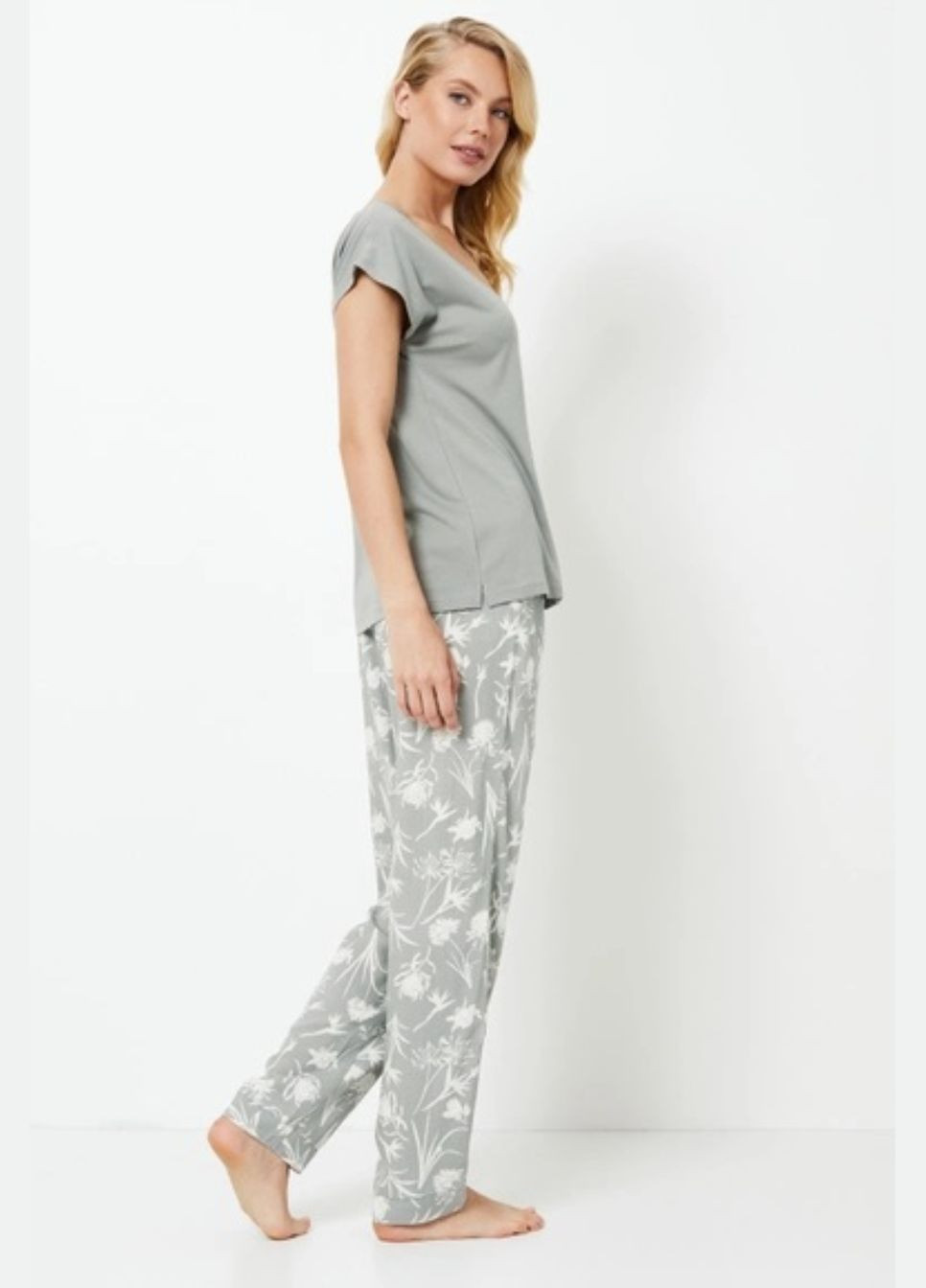 Сіра всесезон піжама футболка + штани Aruelle