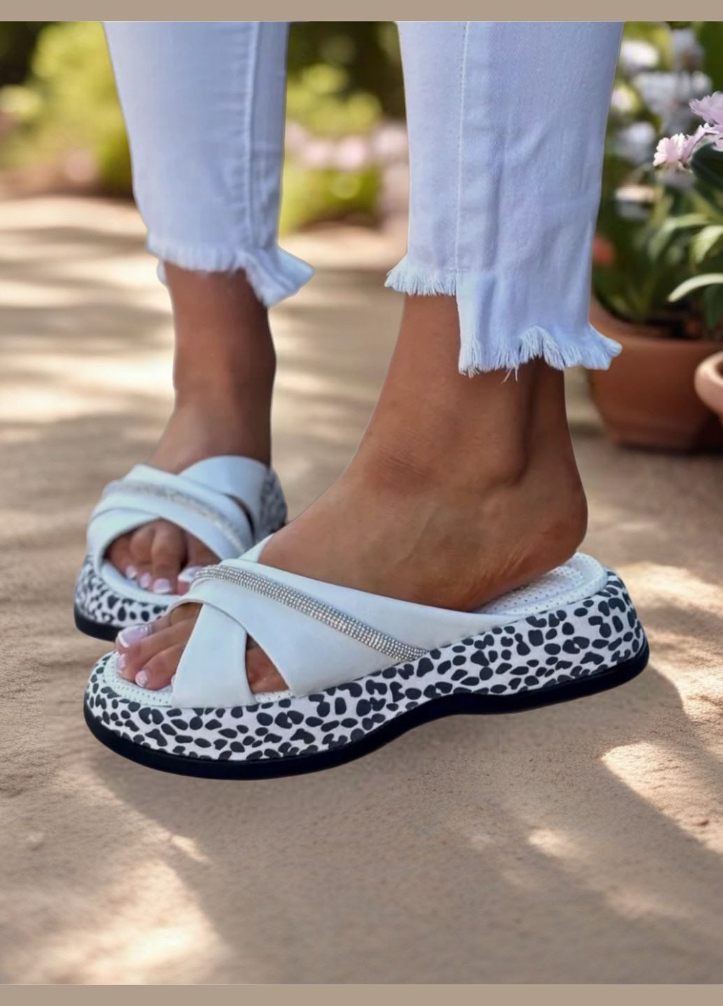 Шлепанці No Brand (329187597)