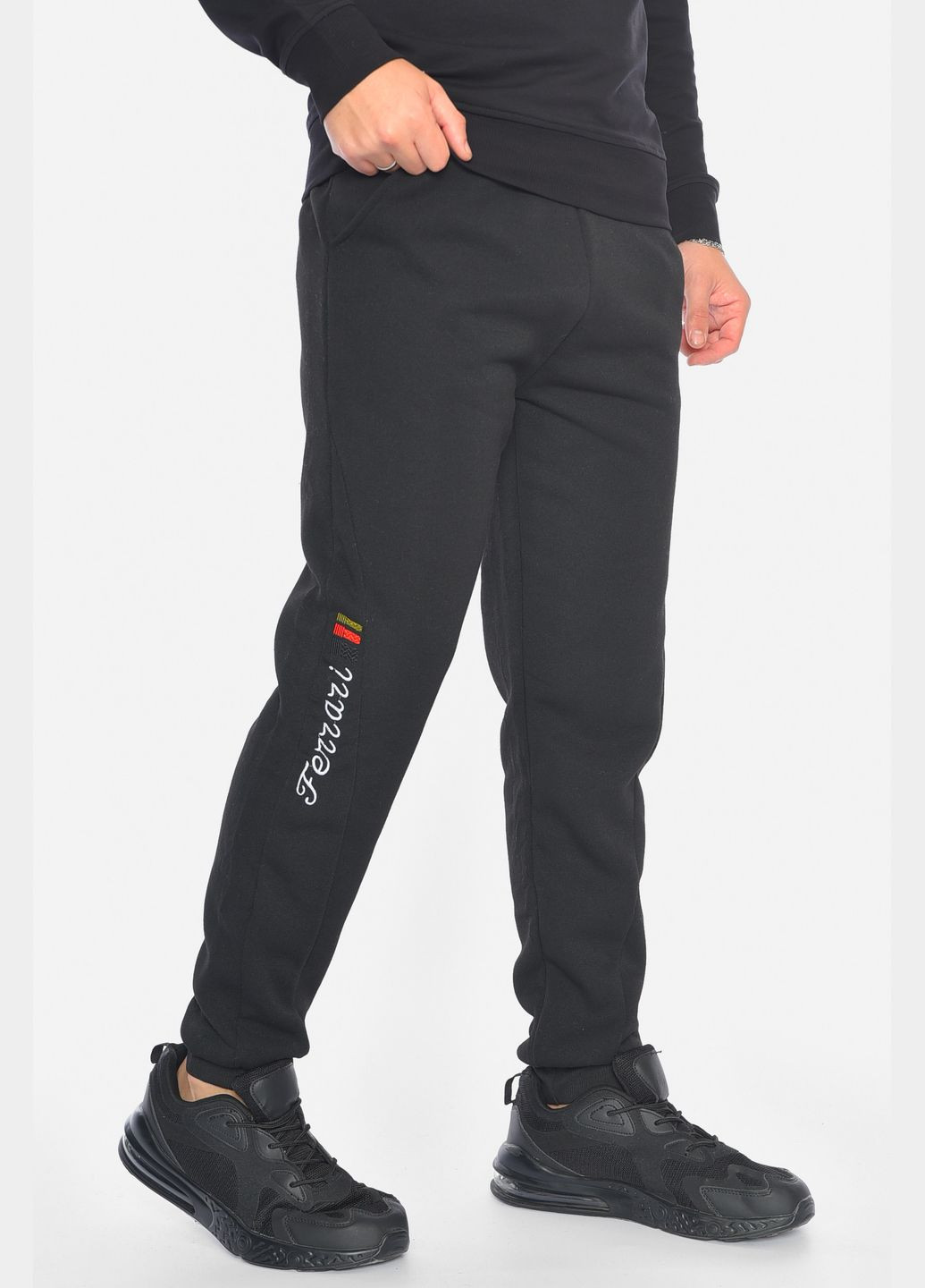 Черные спортивные зимние зауженные брюки Let's Shop