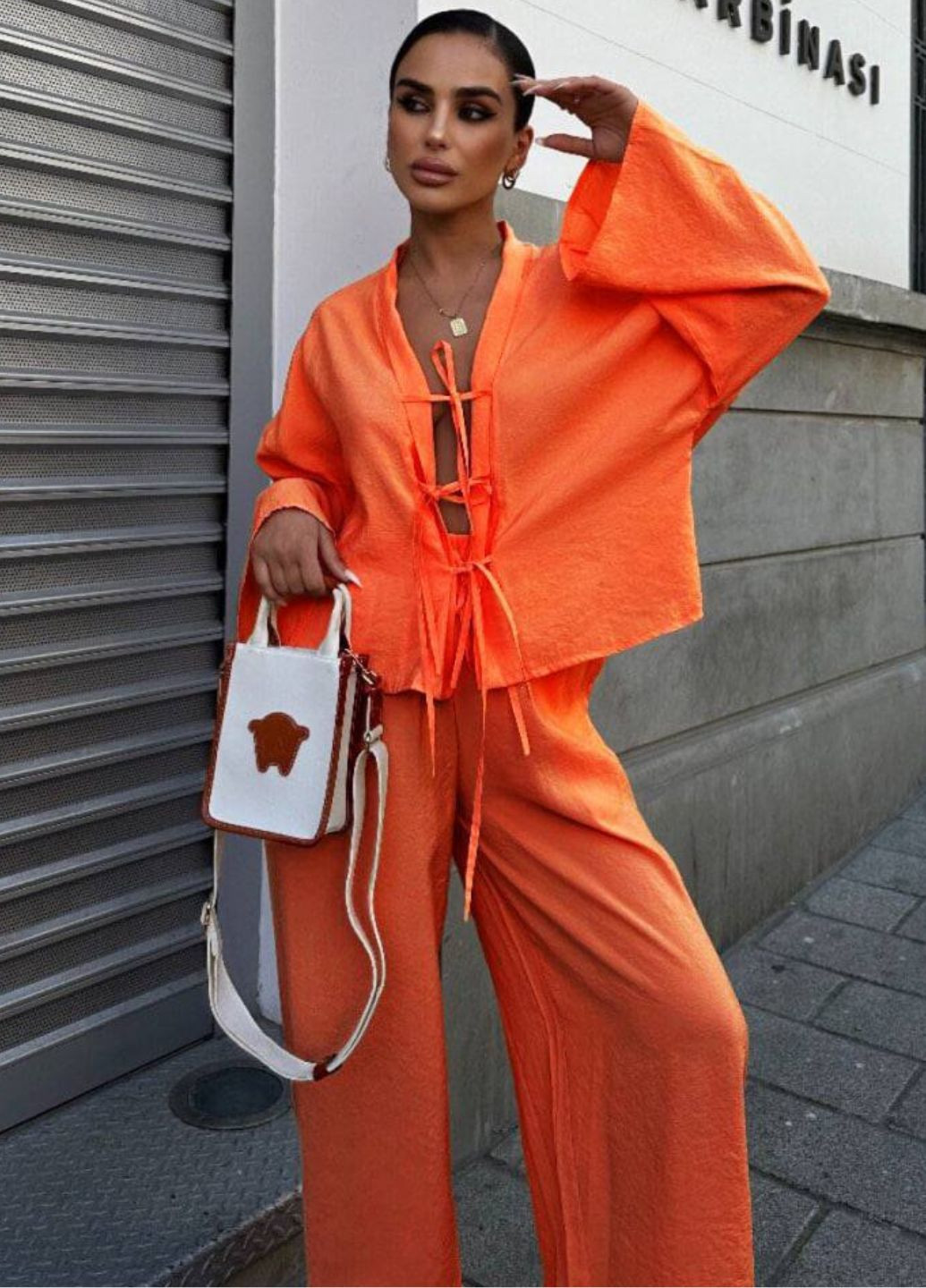 Базовий повсякденний літній оверсайз костюм двійка: кофта на зав'язках + штани з кишенями Tik-Tak (340163683)