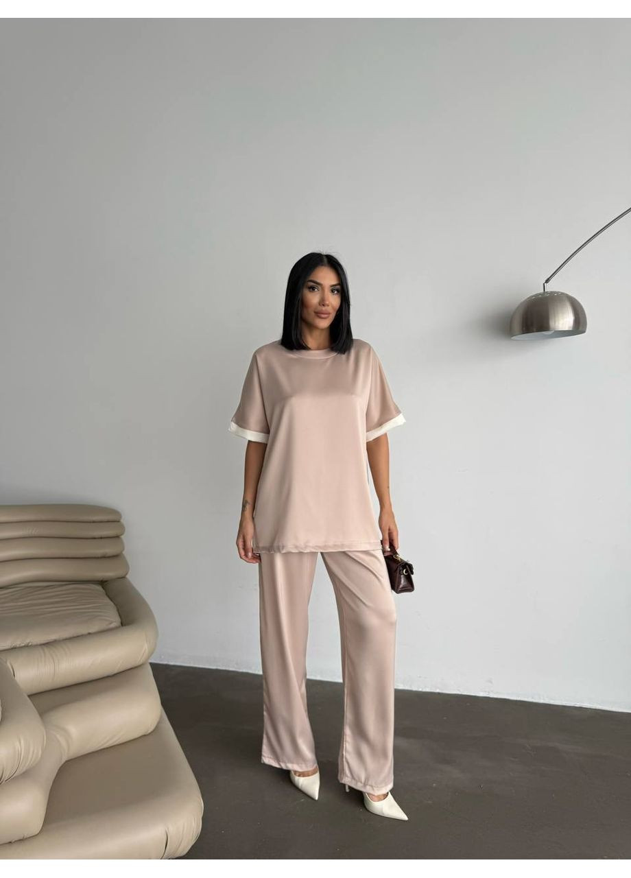 Жіночий костюм з легкої струмкої тканини Україна (358644020)