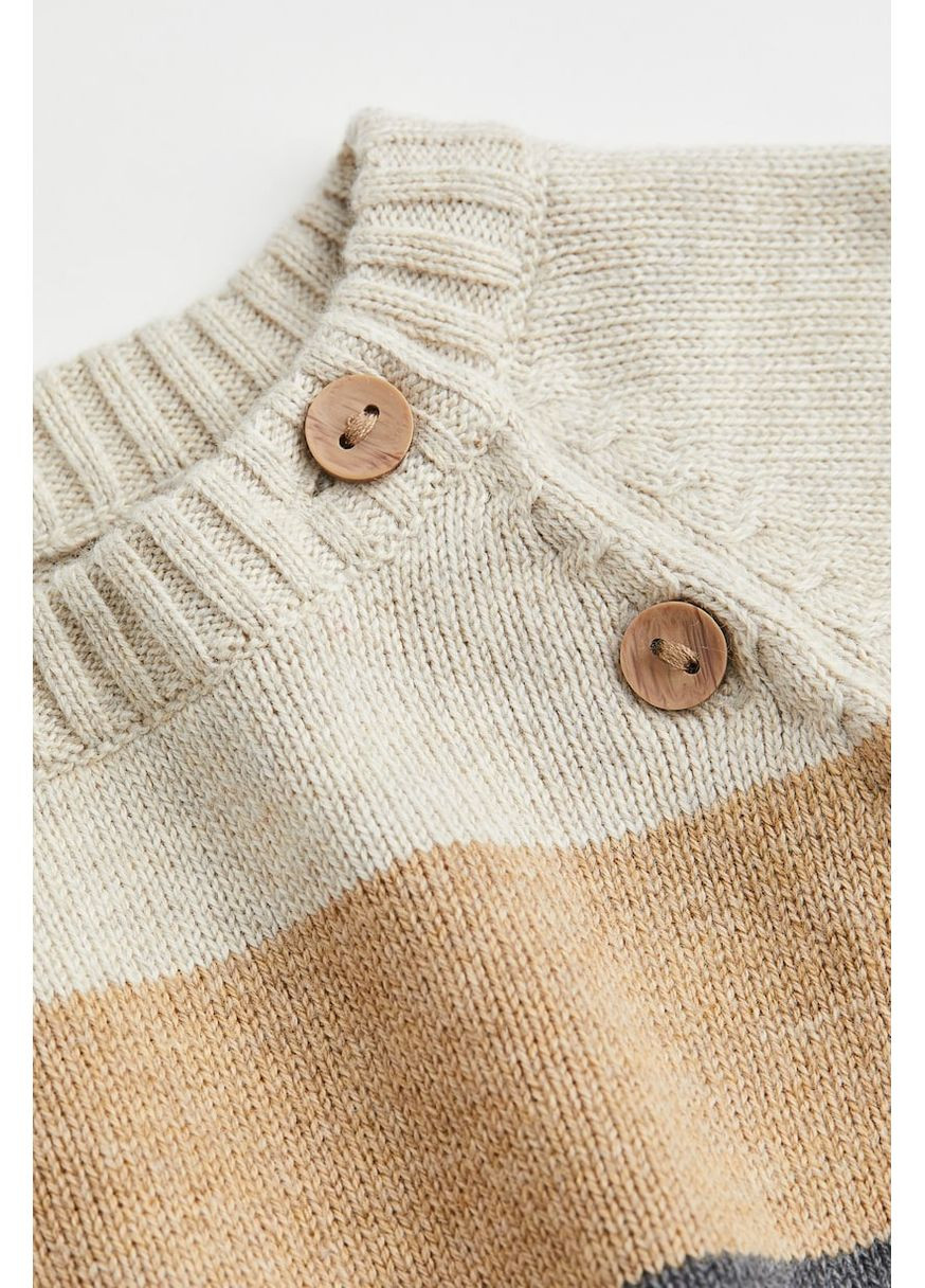 Бежевый демисезонный свитер H&M