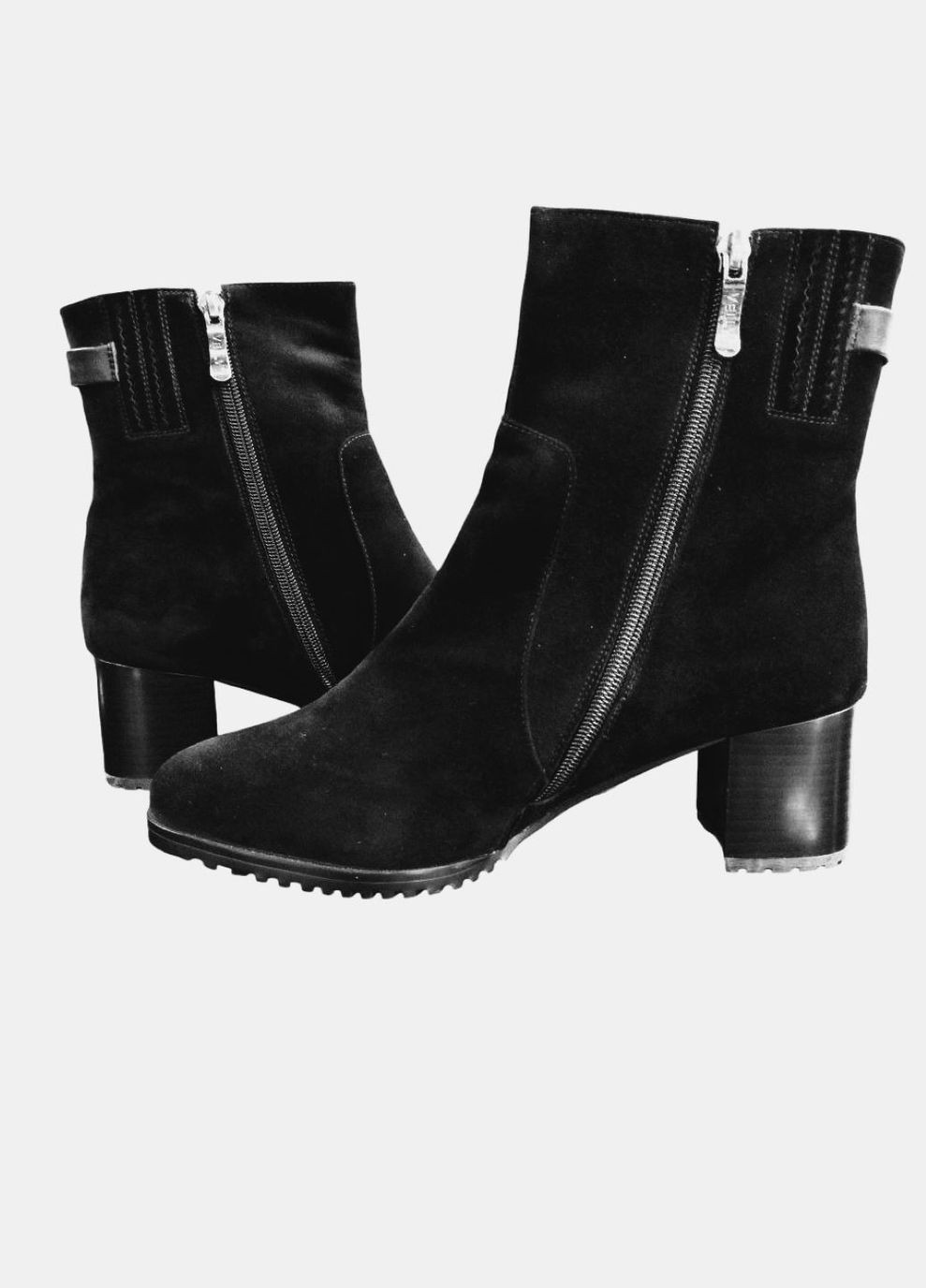 Зимние классические женские зимние ботинки на среднем каблучке и цигейке 38 (25 см) стилы Velly со стразами, с заклепками из натуральной замши