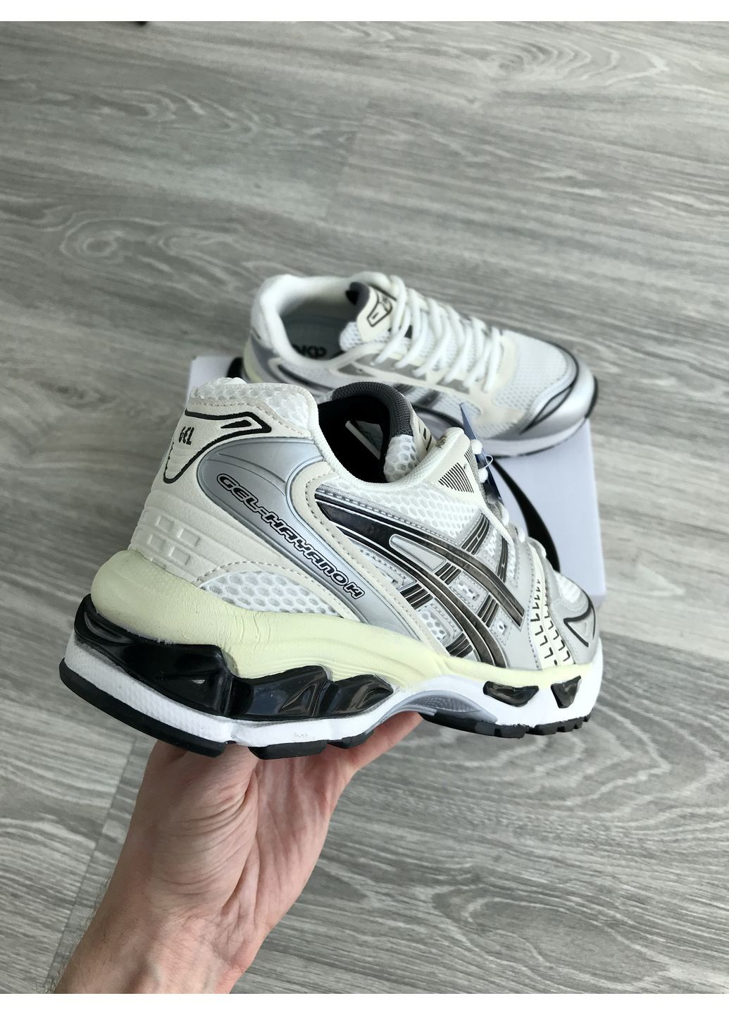 Серебряные демисезонные кроссовки мужские и женские asics gel-kayano 14 white silver black | асикс гель-каяно 14 серебряные No Brand