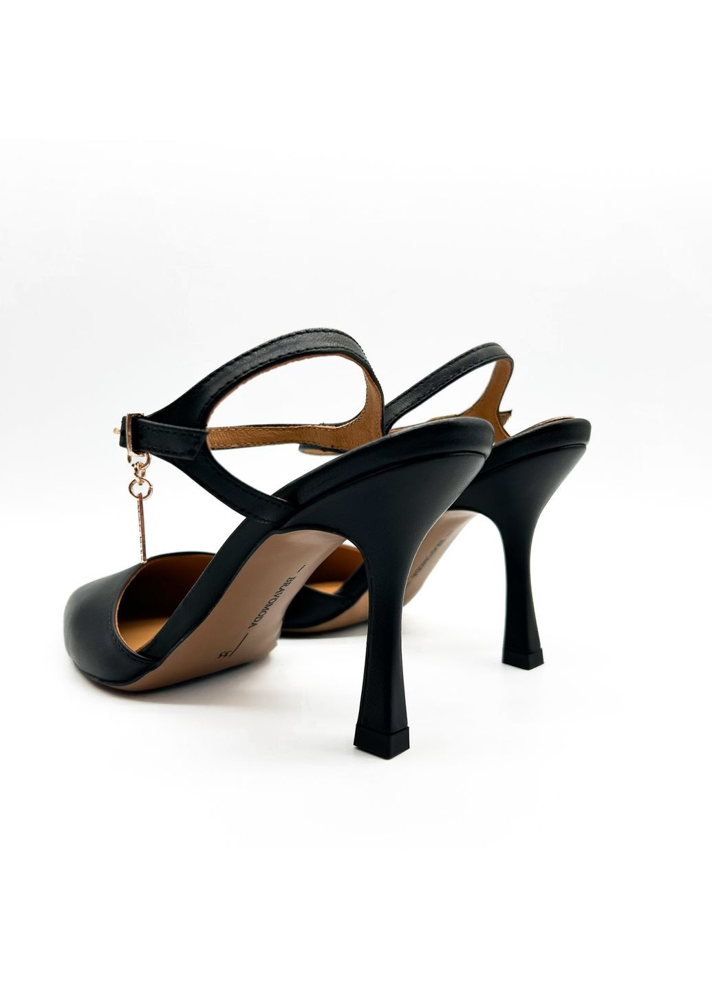 Черные босоножки (р) кожа 0-1-1-0354 Bravo Moda с ремешком