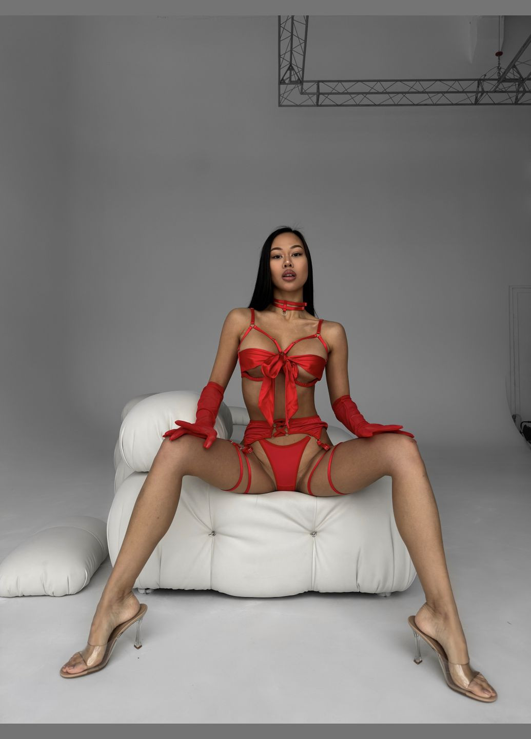 Червоний жіночий комплект нижньої білизни з перчатками Simply sexy