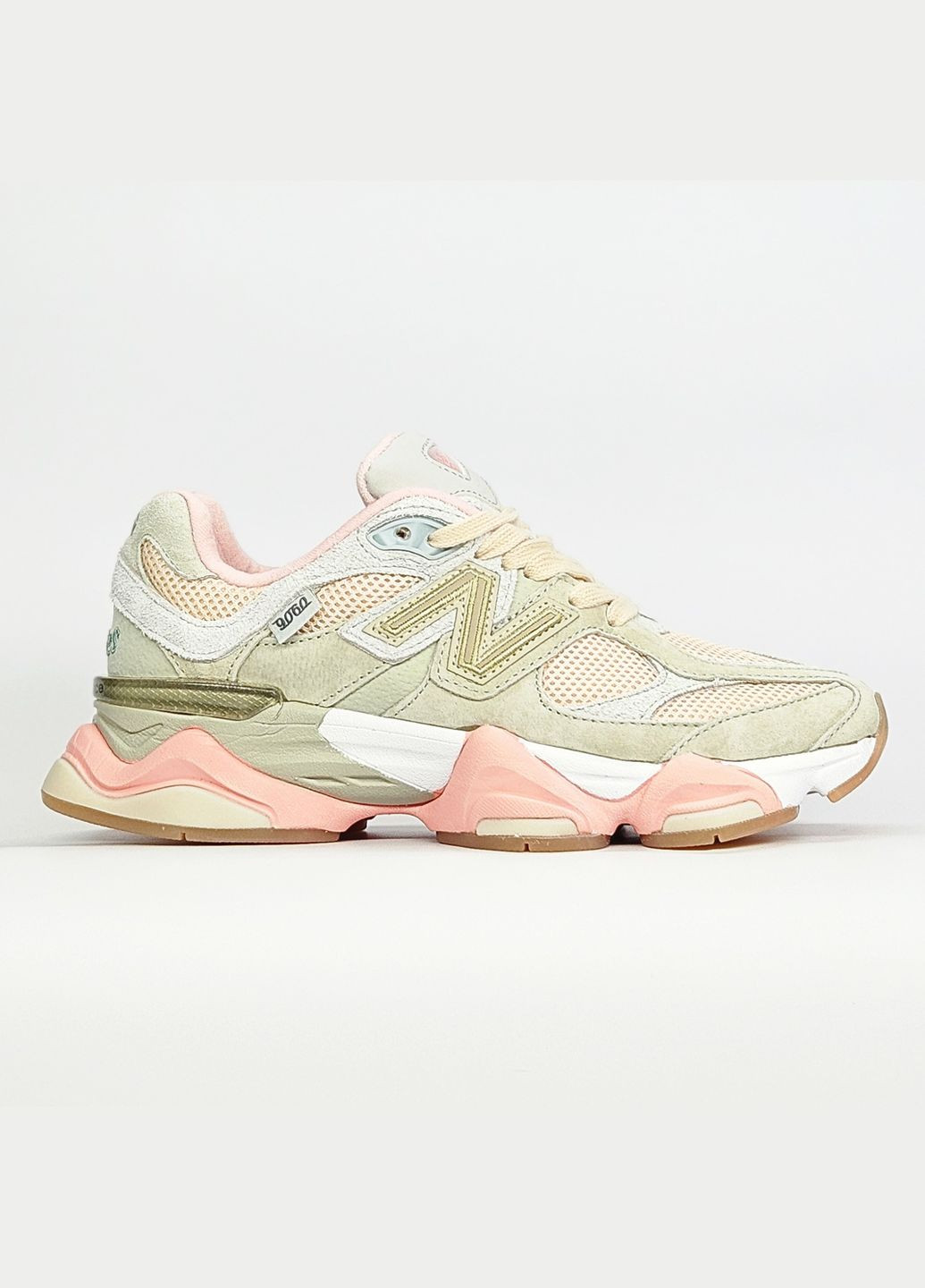 Кроссовки женские New Balance 9060 grey pink \ Нью Беланс 9060 серые розовые No Brand серые демисезоны (302002699)