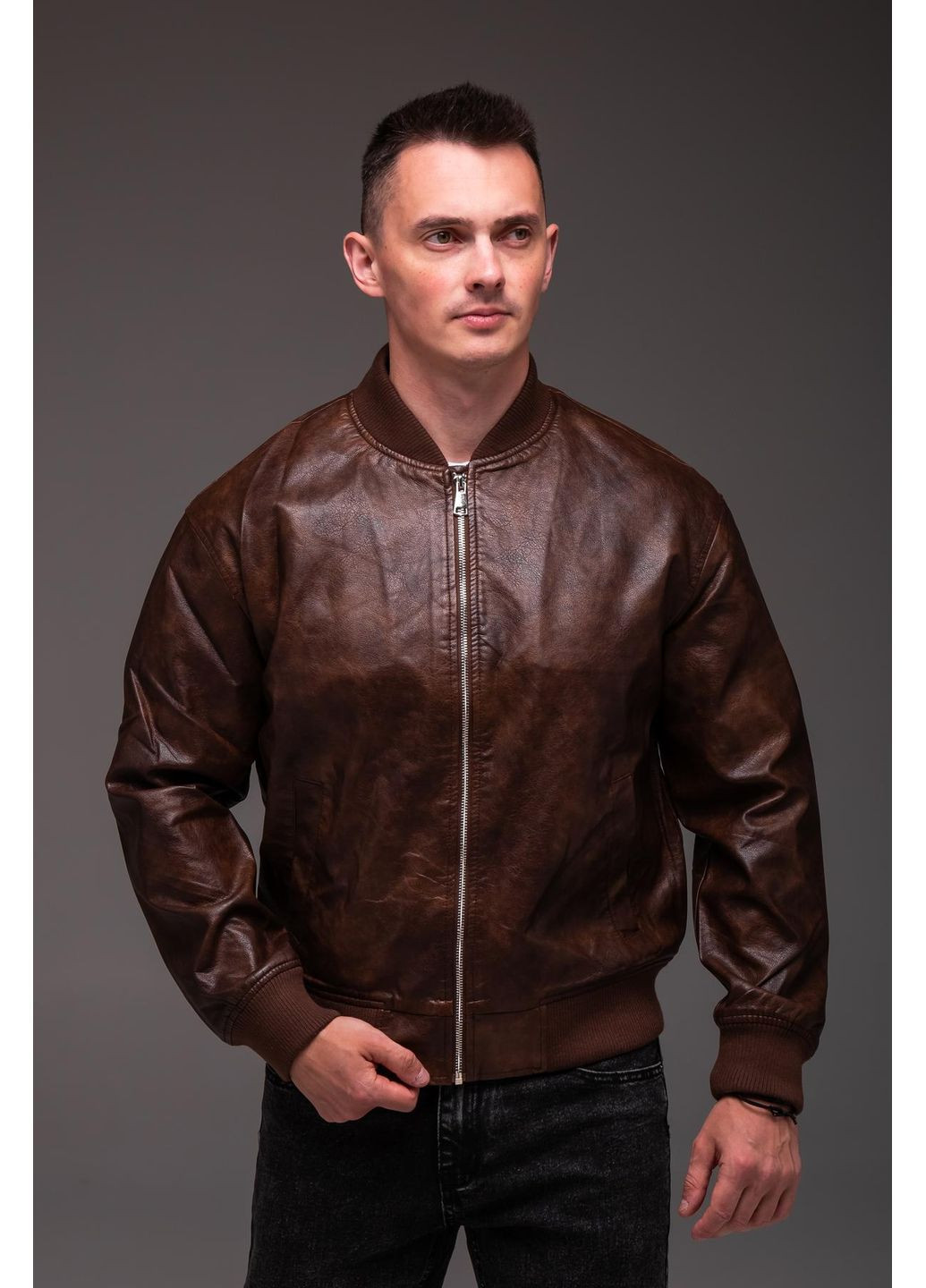 Коричневая демисезонная куртка бомбер мужская демисезонная No Brand