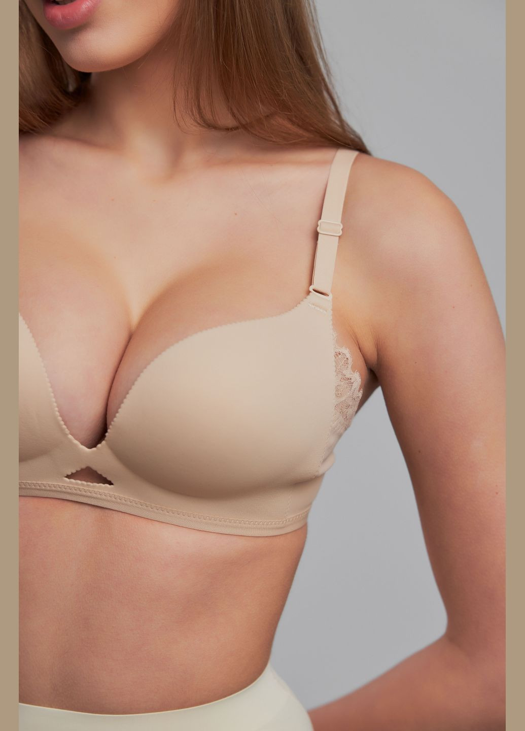 Бежевый бюстгальтер бесшовный nude jasmine lingerie телесный с регулируемыми шлейками Nud без косточек нейлон, спандекс